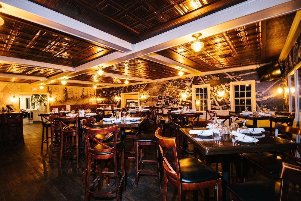 Inn At Mystic Exterior photo