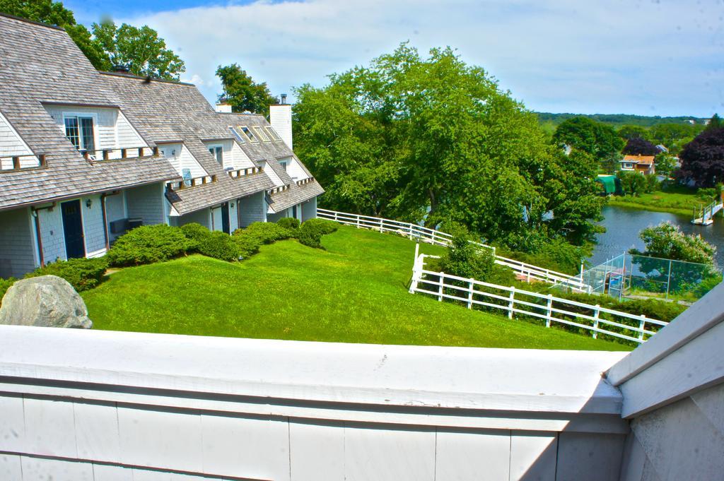 Inn At Mystic Exterior photo