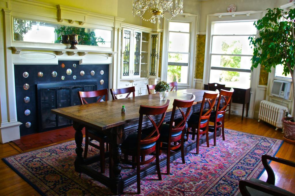 Inn At Mystic Exterior photo