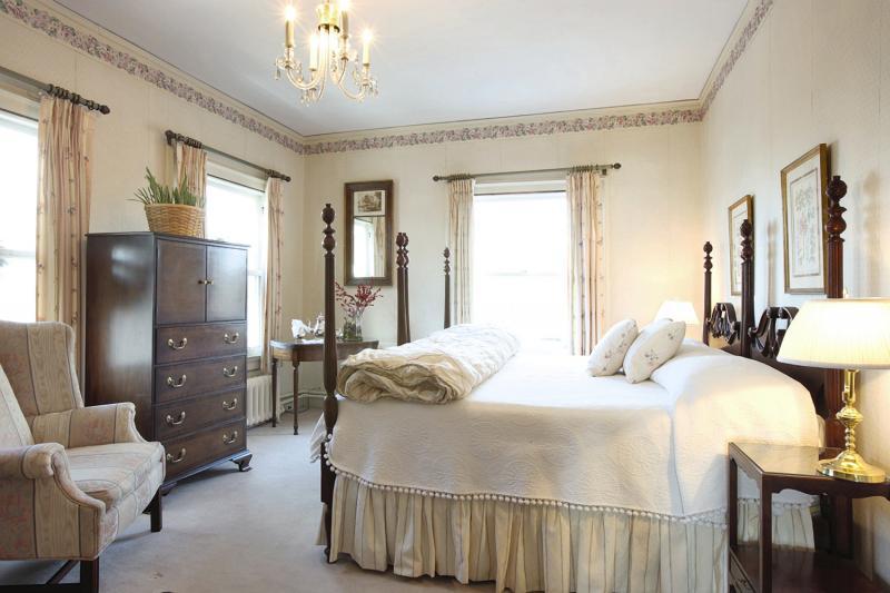 Inn At Mystic Room photo